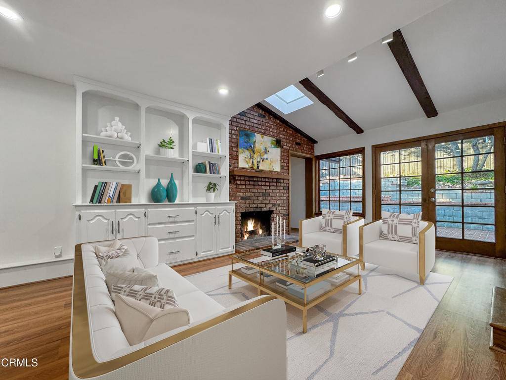 La Crescenta, CA 91214,5028 El Adobe LN