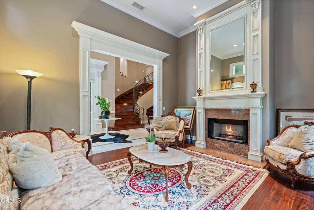 La Canada Flintridge, CA 91011,1737 Fairmount AVE