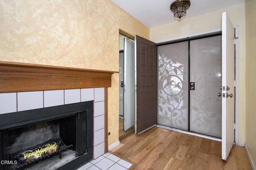 Azusa, CA 91702,575 W Point O Woods DR