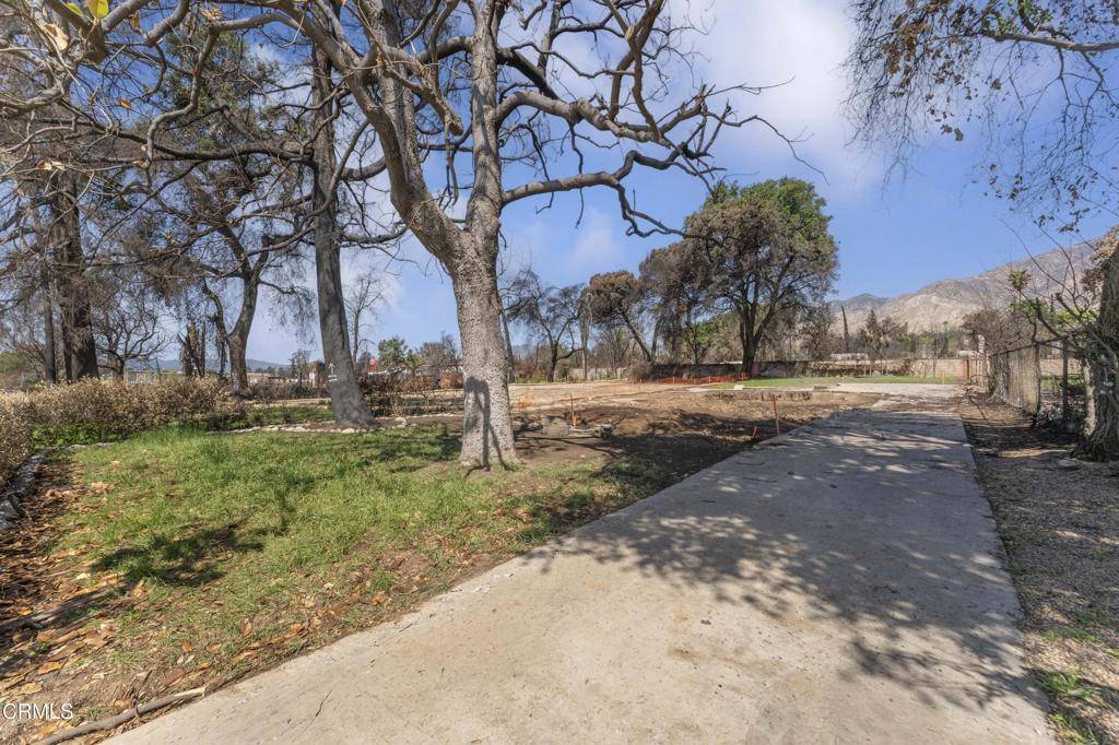 Altadena, CA 91001,1049 E Calaveras ST
