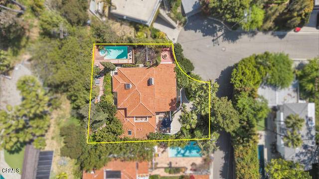 Los Angeles, CA 90069,8855 St Ives DR