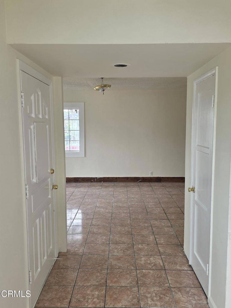 Compton, CA 90222,1806 W 136th ST