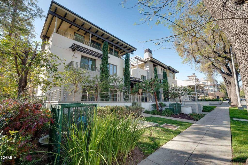 Pasadena, CA 91101,239 S Marengo AVE #302