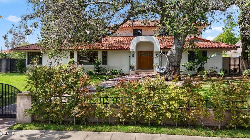 San Marino, CA 91108,1525 Waverly RD