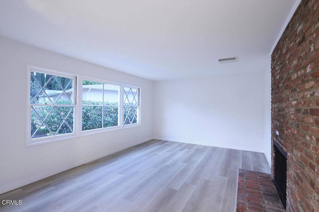 Tujunga, CA 91042,6429 Creemore LN