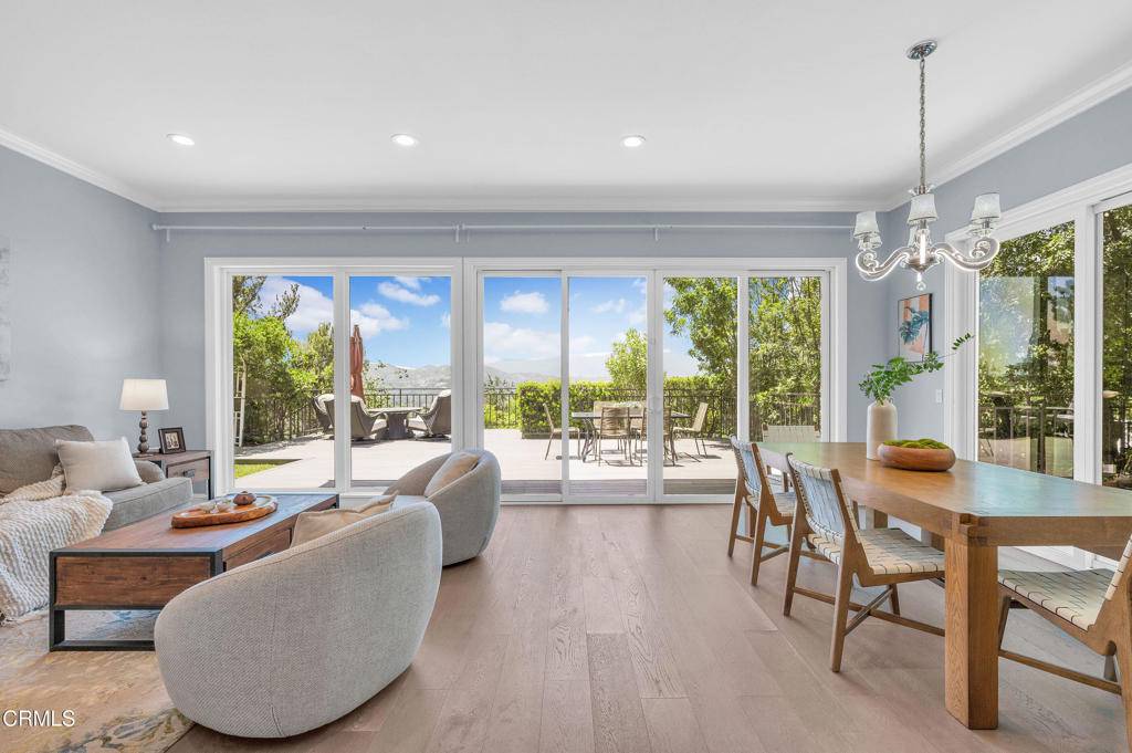 La Canada Flintridge, CA 91011,320 Starlane DR