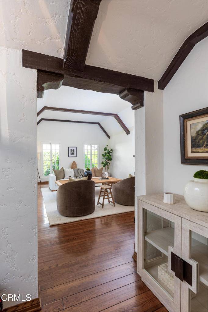 San Marino, CA 91108,2440 Coniston PL