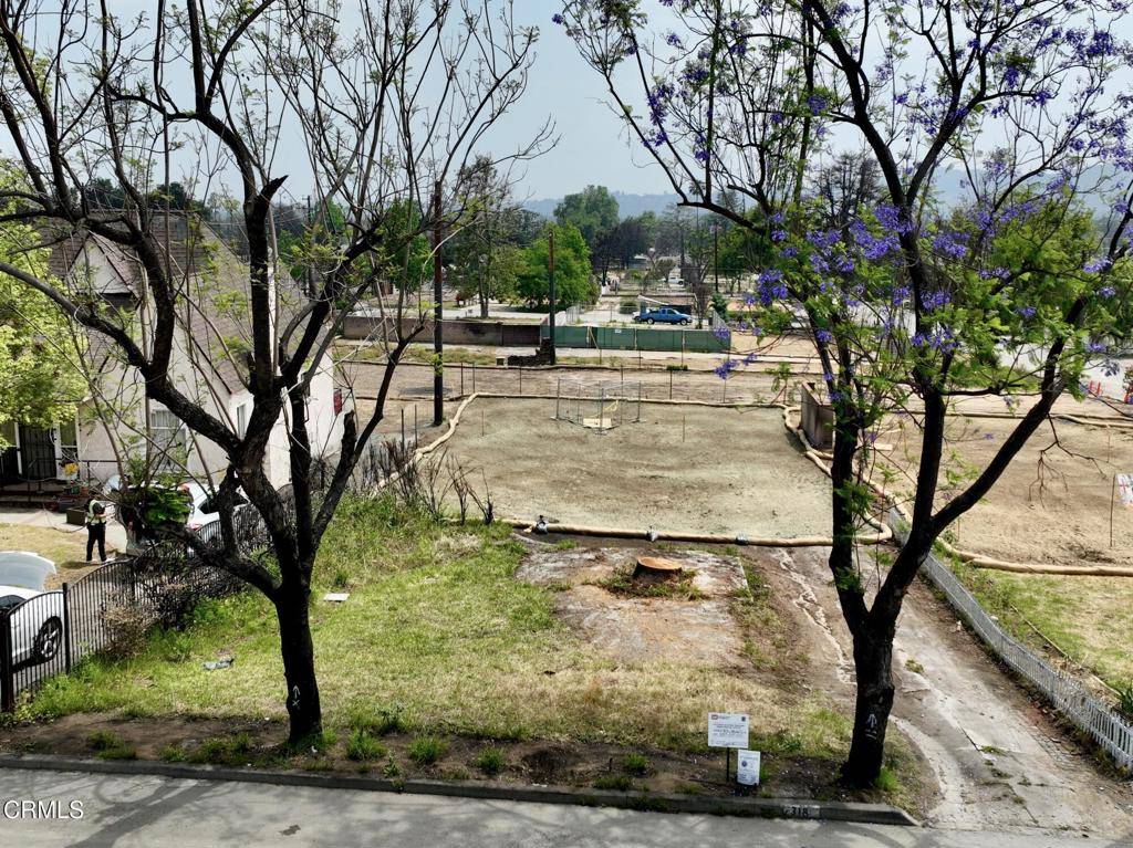 Altadena, CA 91001,318 W Altadena DR