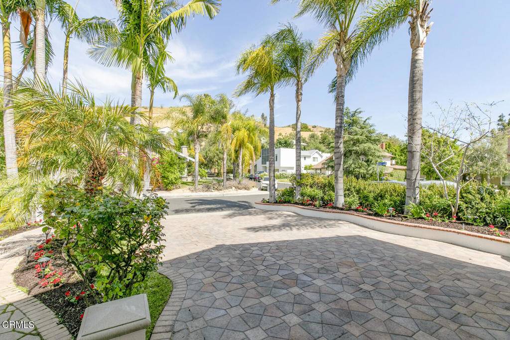 Sun Valley, CA 91352,8857 Bluffdale Dr