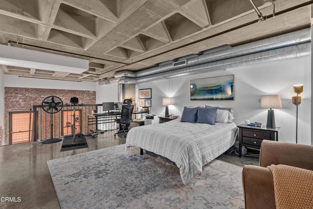 Pasadena, CA 91103,35 N Raymond AVE #210