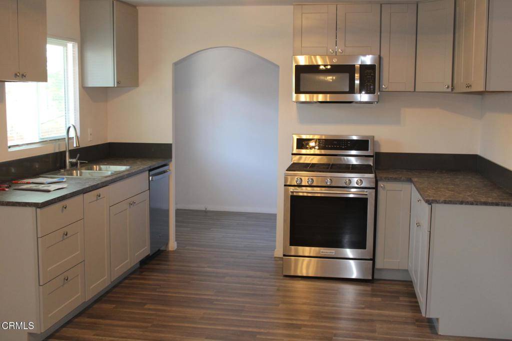 Tujunga, CA 91042,10031 Marcus AVE