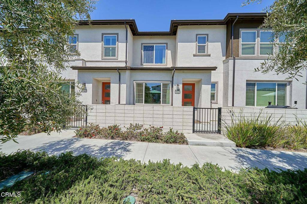 Simi Valley, CA 93065,2505 Little Rock LN