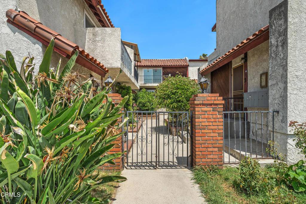 Sunland, CA 91040,10440 Quill AVE #105