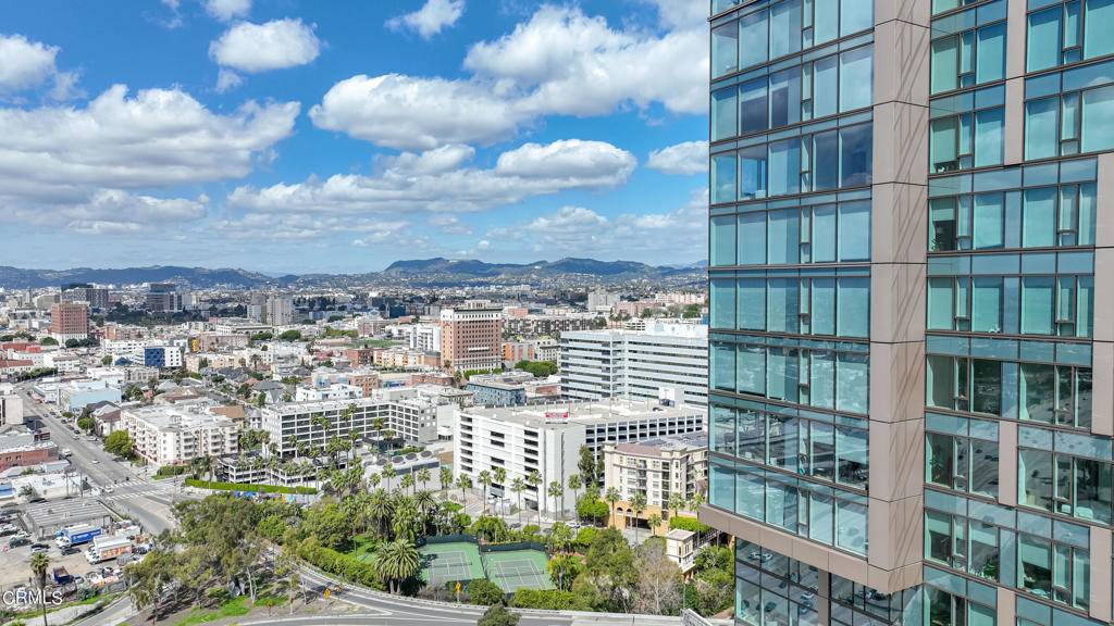 Los Angeles, CA 90017,889 Francisco ST #802
