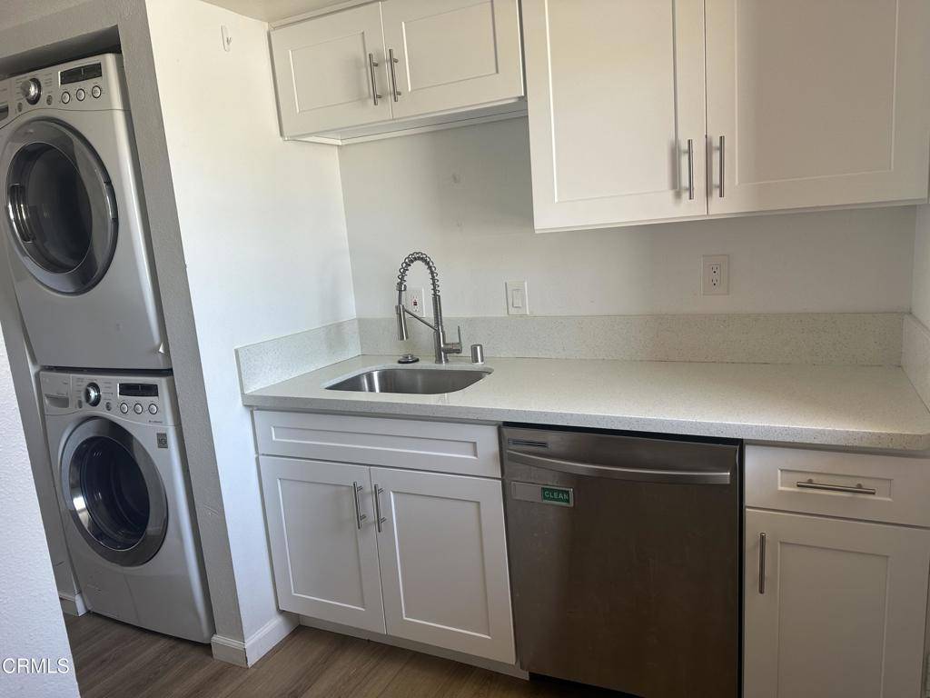 Glendale, CA 91207,1137 N Louise ST
