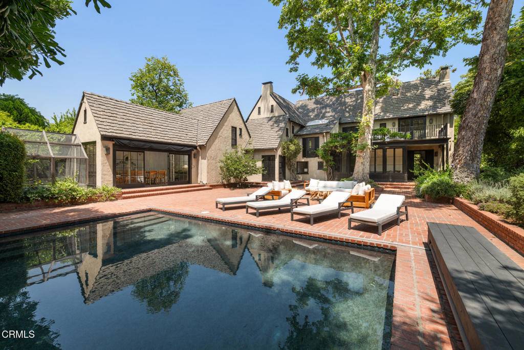 Pasadena, CA 91106,1241 S Oak Knoll AVE