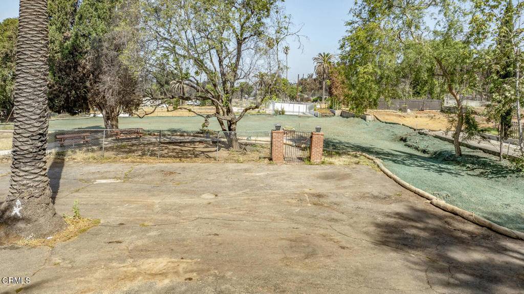 Altadena, CA 91001,2821 Santa Rosa AVE