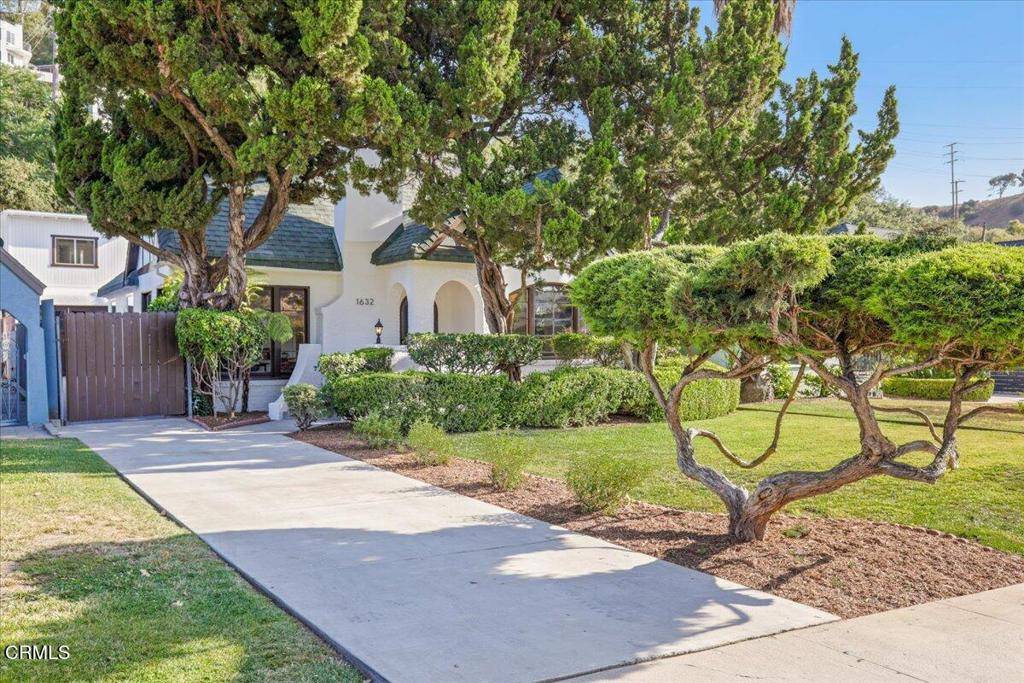 Los Angeles, CA 90041,1632 Oak Grove DR