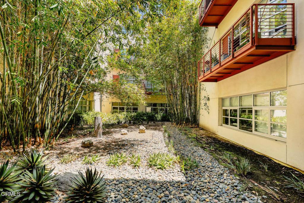 South Pasadena, CA 91030,1010 Sycamore AVE #213