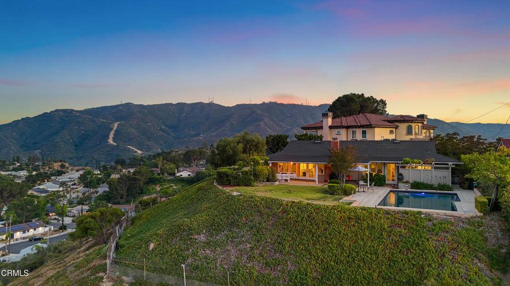Tujunga, CA 91042,9670 Crystal View Dr.