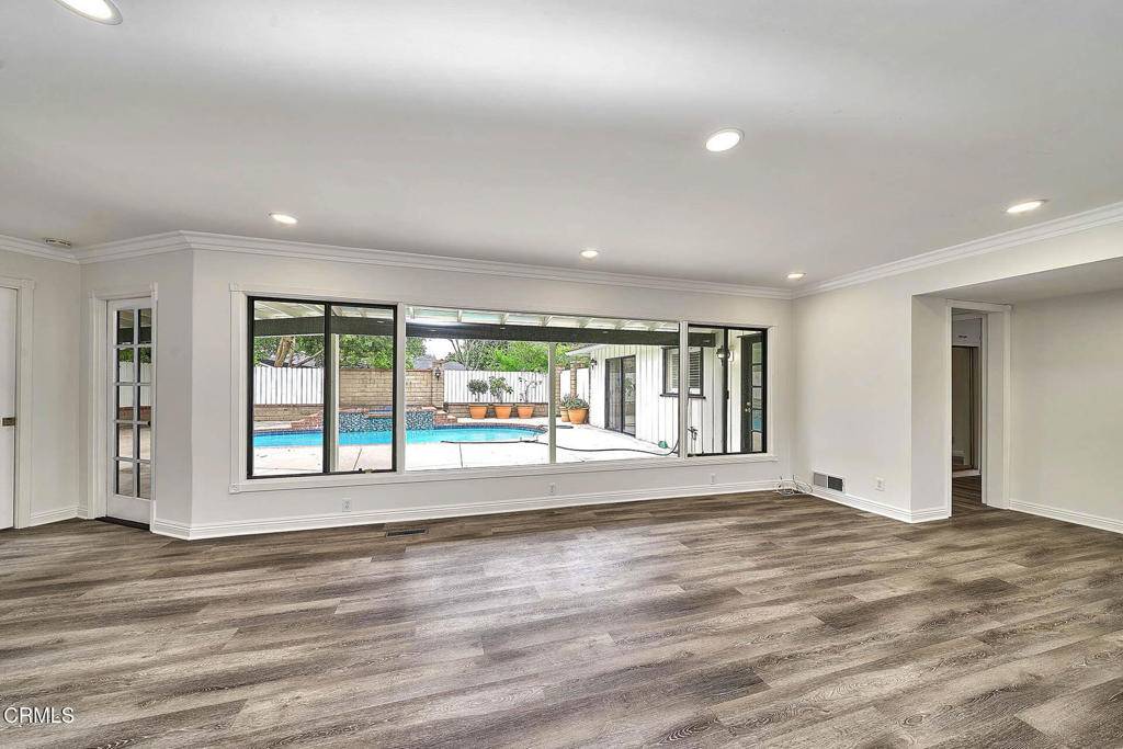 La Canada Flintridge, CA 91011,5036 Westslope LN
