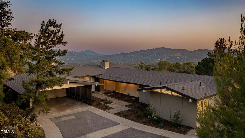 La Canada Flintridge, CA 91011,5260 Gould AVE