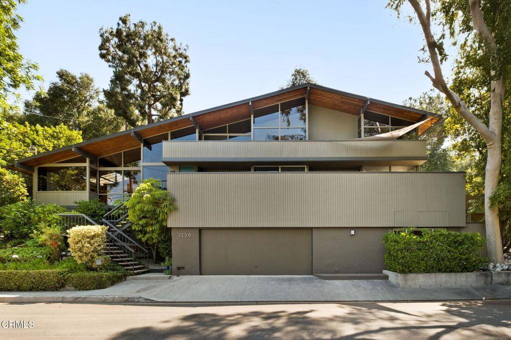 Pasadena, CA 91105,1256 Club House DR
