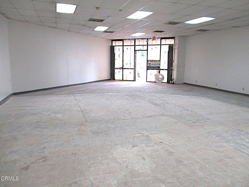 Inglewood, CA 90303,10901 Crenshaw BLVD #C
