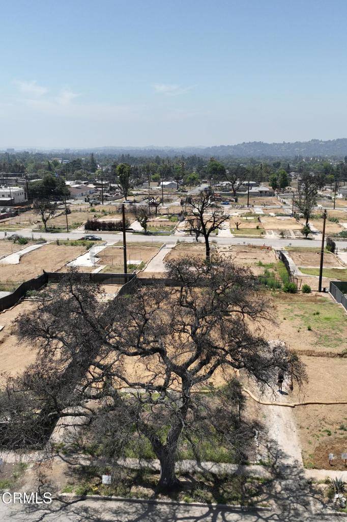 Altadena, CA 91001,64 W Mariposa ST