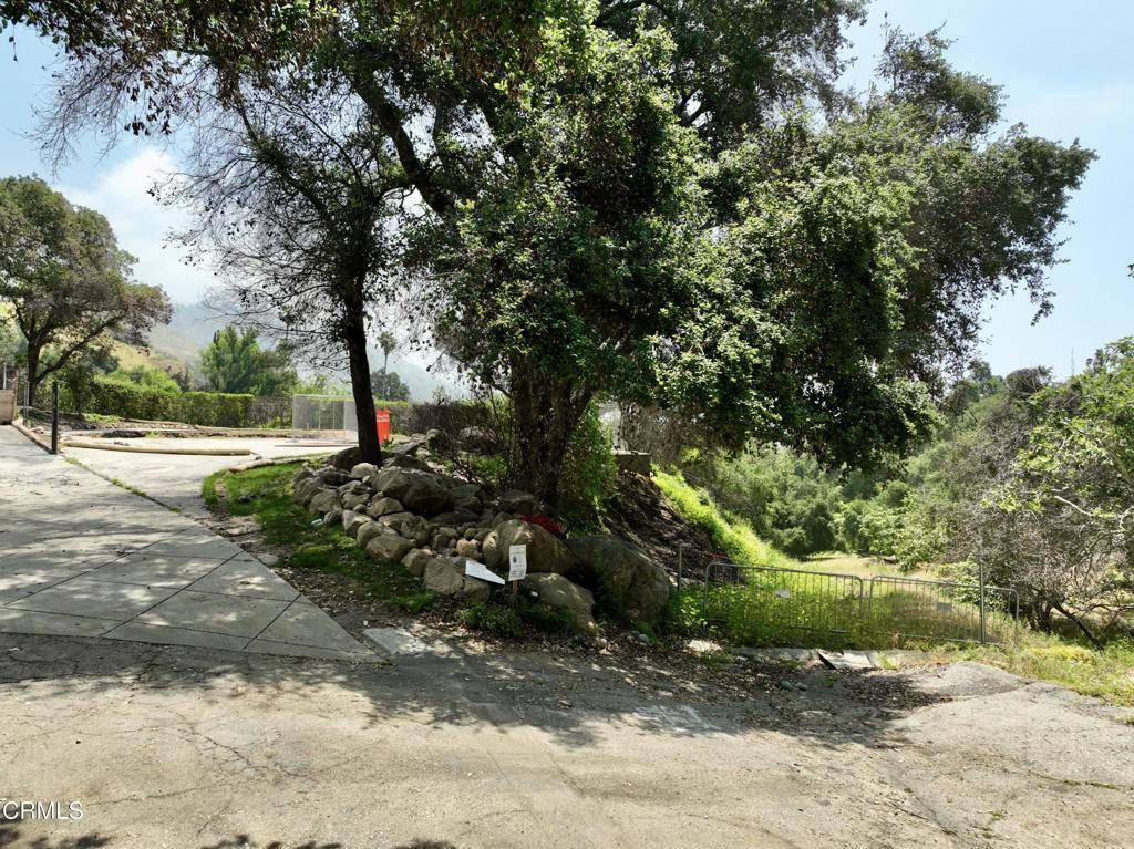 Altadena, CA 91001,2880 Holliston AVE