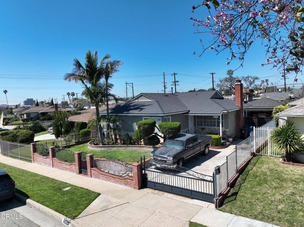 Hawthorne, CA 90250,2165 W 115th ST