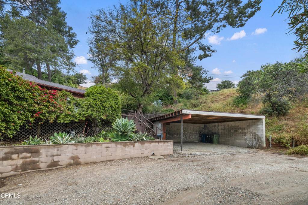 Los Angeles, CA 90065,503 Quail DR