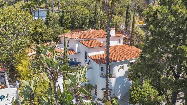 Los Angeles, CA 90069,8855 St Ives DR