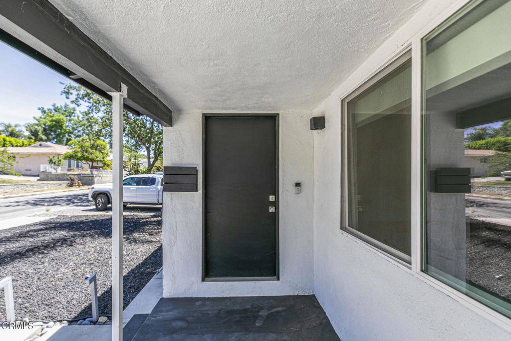 Tujunga, CA 91042,10609 Fernglen AVE