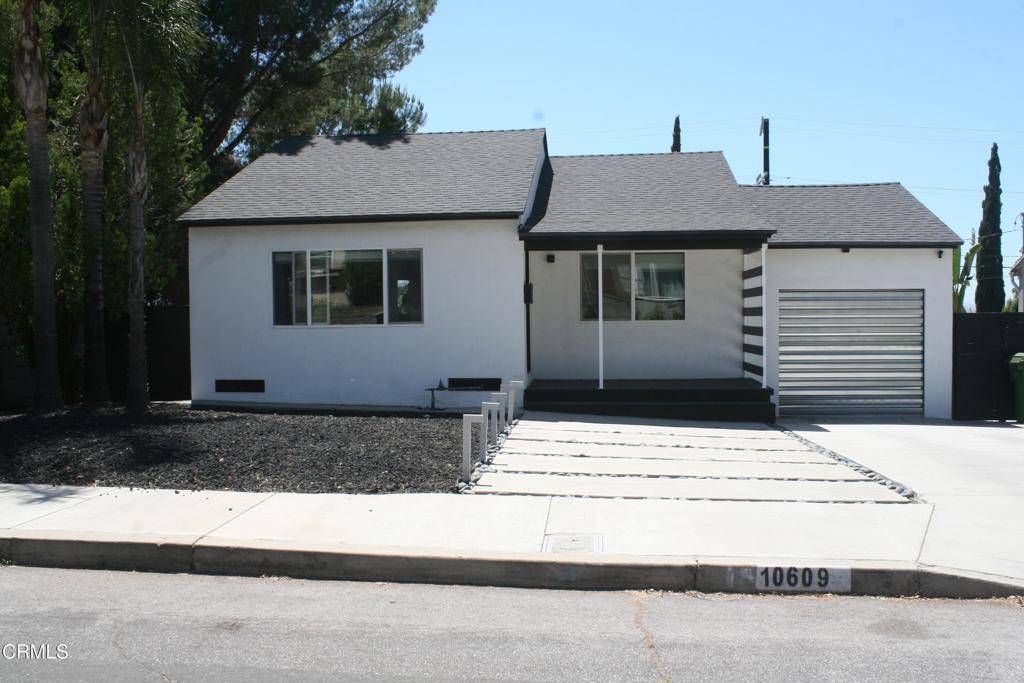 Tujunga, CA 91042,10609 Fernglen AVE