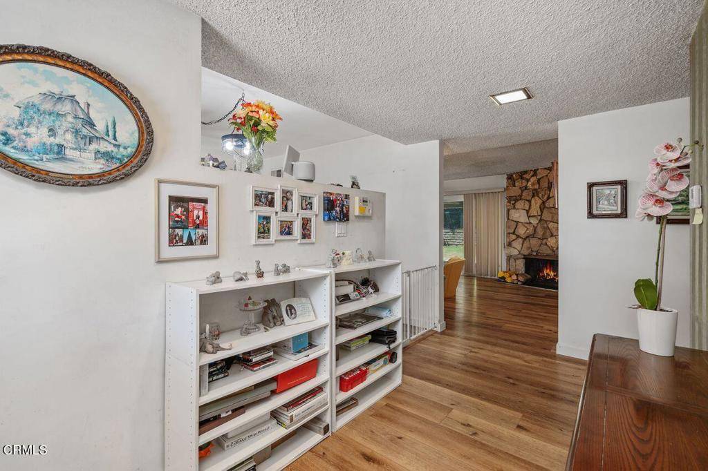 La Canada Flintridge, CA 91011,4633 Hillard AVE