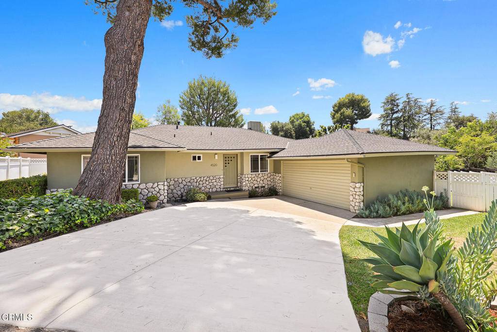 La Canada Flintridge, CA 91011,4520 Lone Pine LN