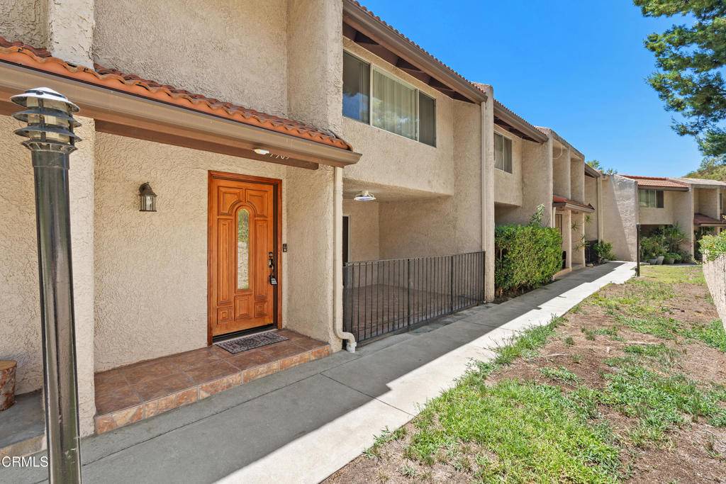 Burbank, CA 91504,9503 Via Venezia