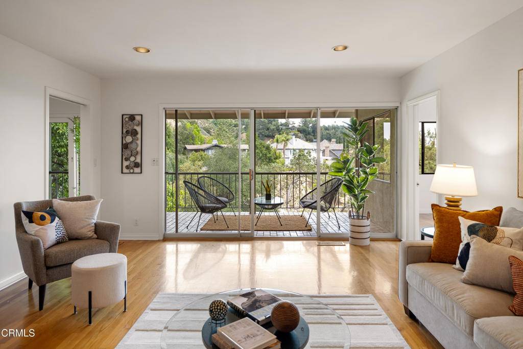 La Canada Flintridge, CA 91011,5334 Angeles Crest HWY