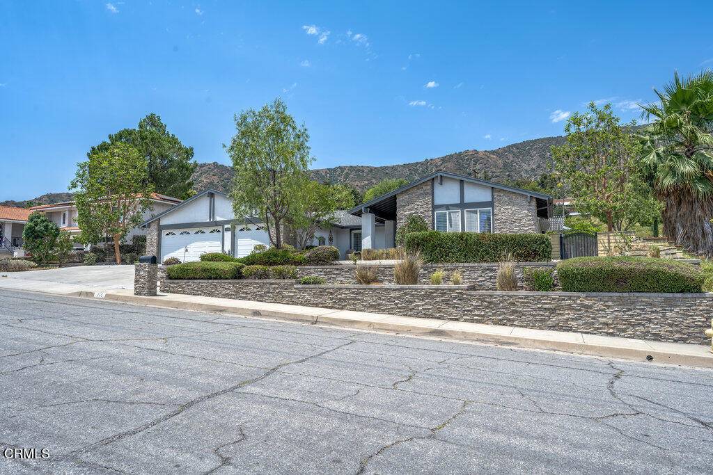 Glendora, CA 91741,705 W La Crosse ST