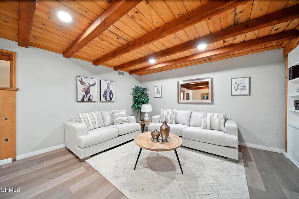 La Canada Flintridge, CA 91011,5123 Caroli LN