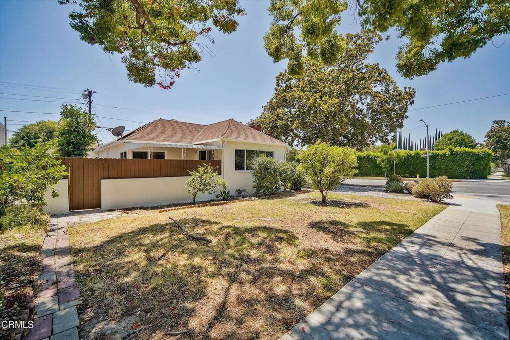 Glendale, CA 91202,838 Highland AVE