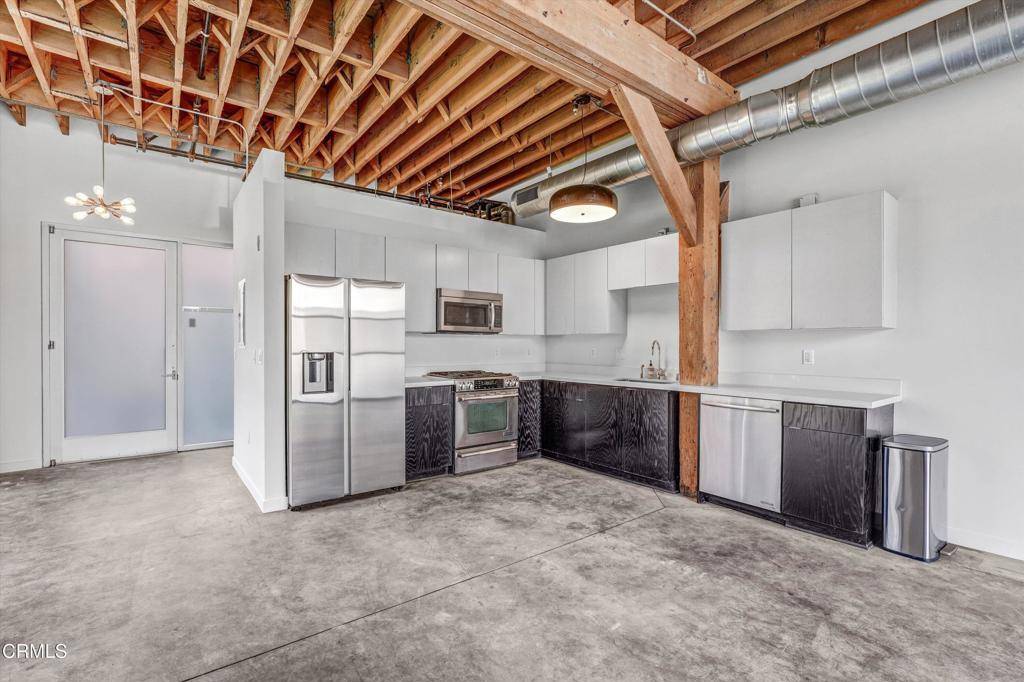 Los Angeles, CA 90013,527 Molino ST #111