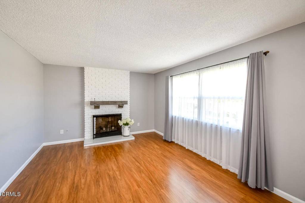 Montebello, CA 90640,517 View Crest DR