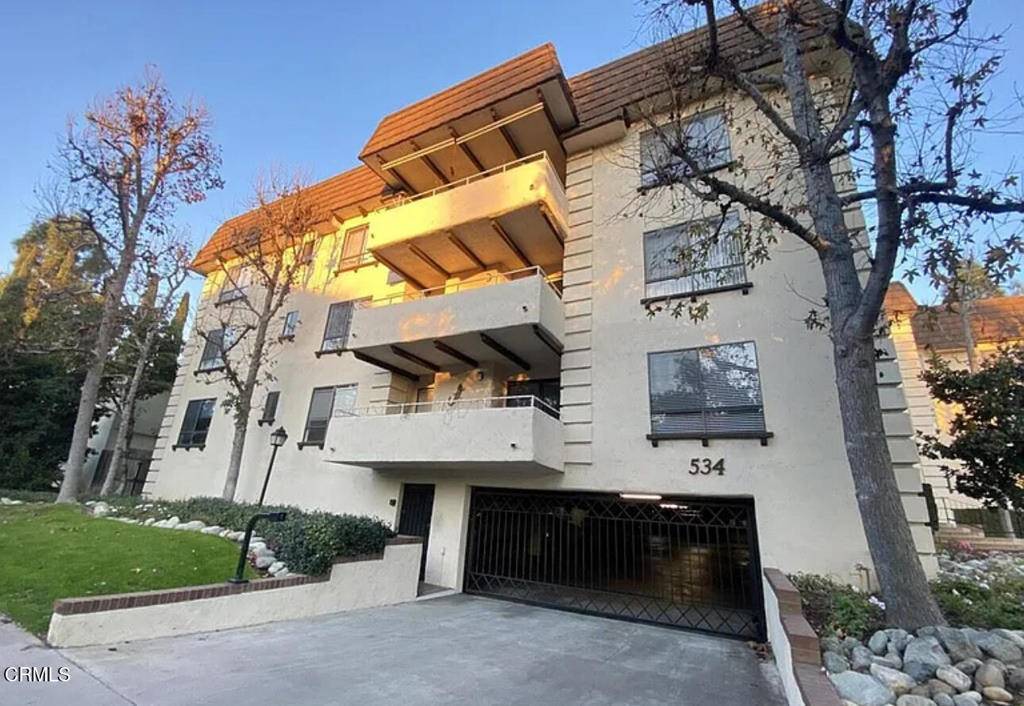 Pasadena, CA 91101,534 S S Oak Knoll AVE #105