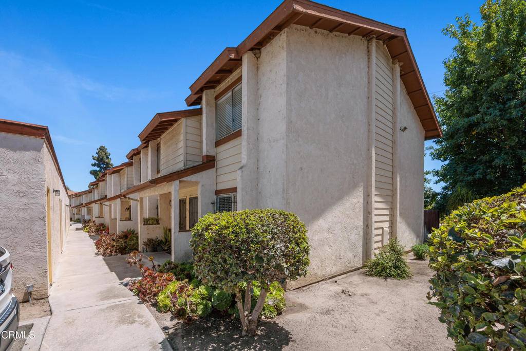 Oceanside, CA 92057,5120 N River RD #A