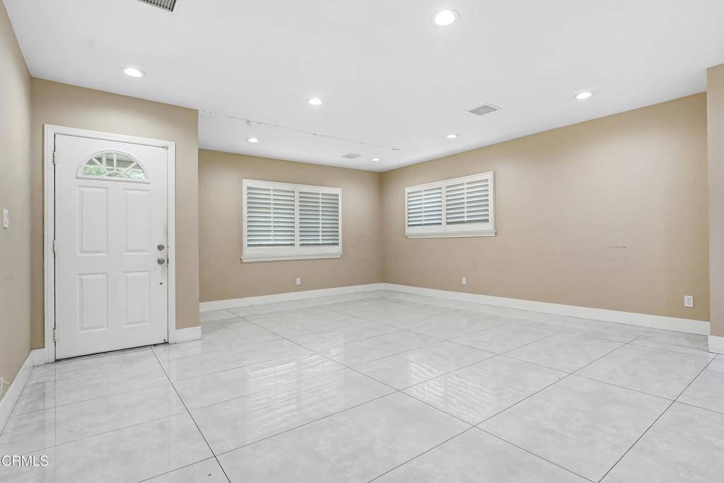 Granada Hills, CA 91344,10530 Rubio AVE