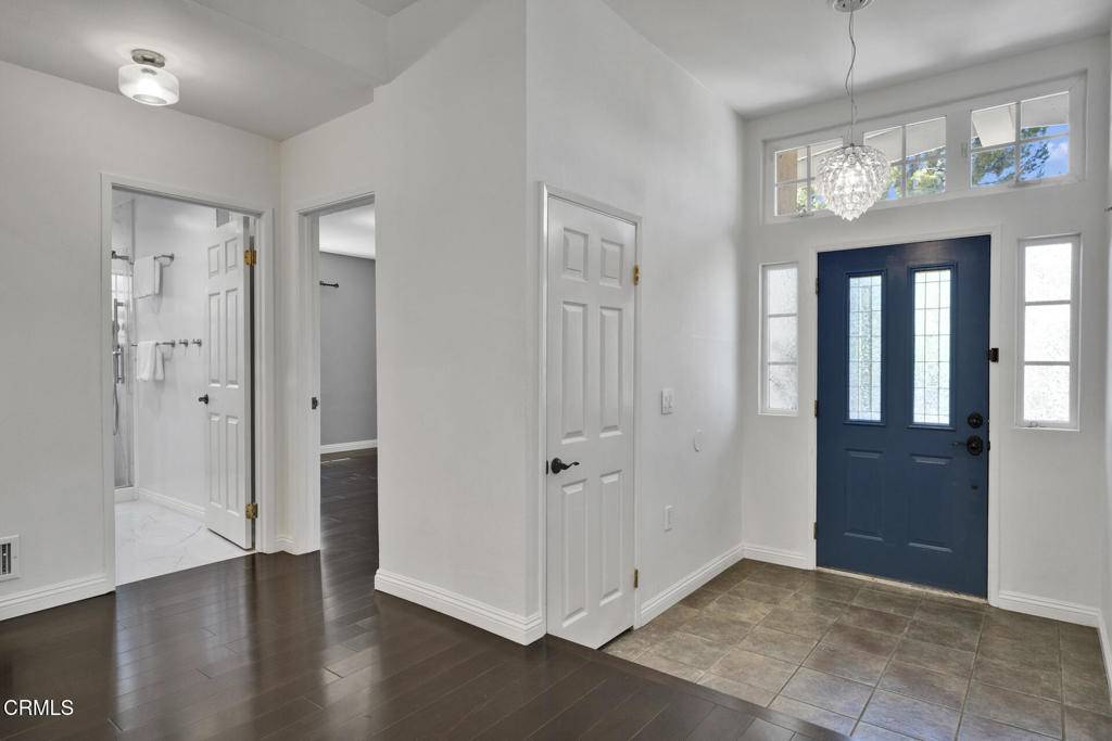 La Crescenta, CA 91214,3136 Frances AVE