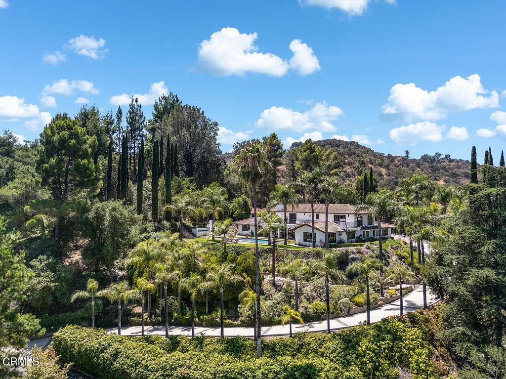 La Canada Flintridge, CA 91011,420 Inverness DR