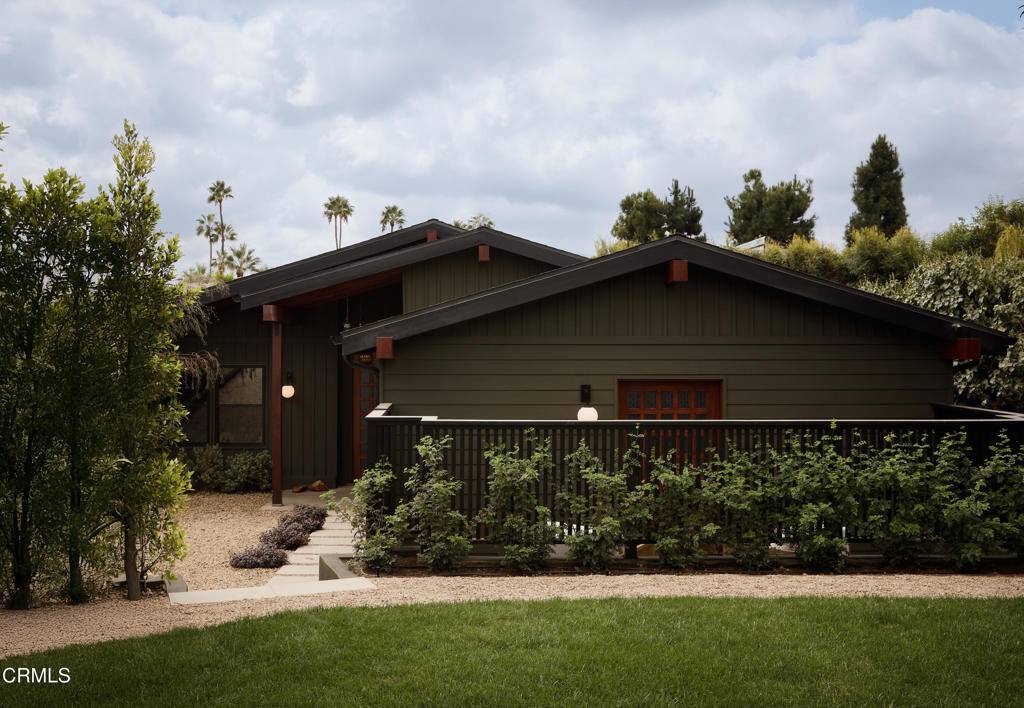 Los Angeles, CA 91607,12406 La Maida St ST